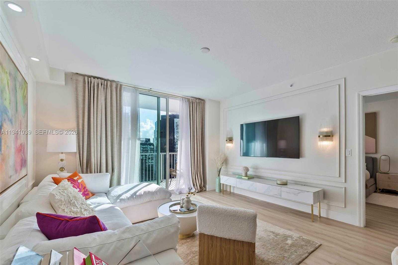 Small Image of 1250 SOUTH MIAMI AVE #2212, Miami Number 3