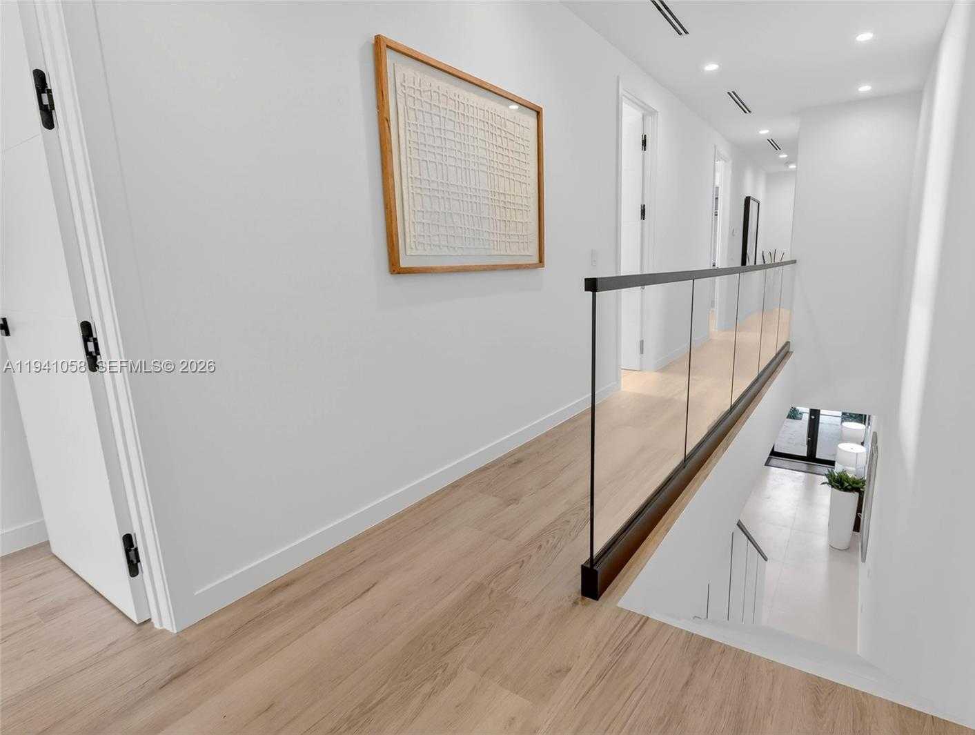 Small Image of 3084 INDIANA ST, Miami Number 10