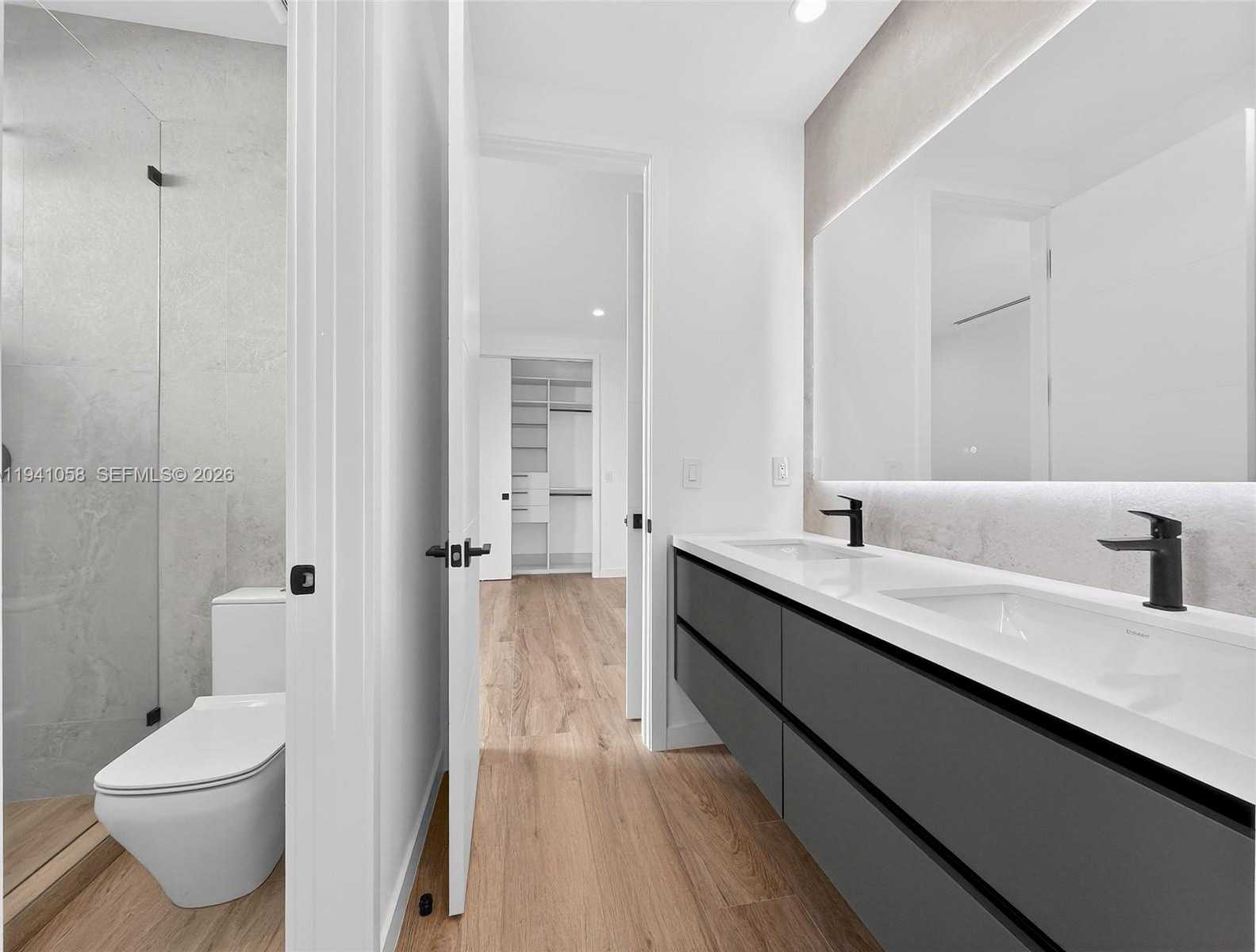 Small Image of 3084 INDIANA ST, Miami Number 19