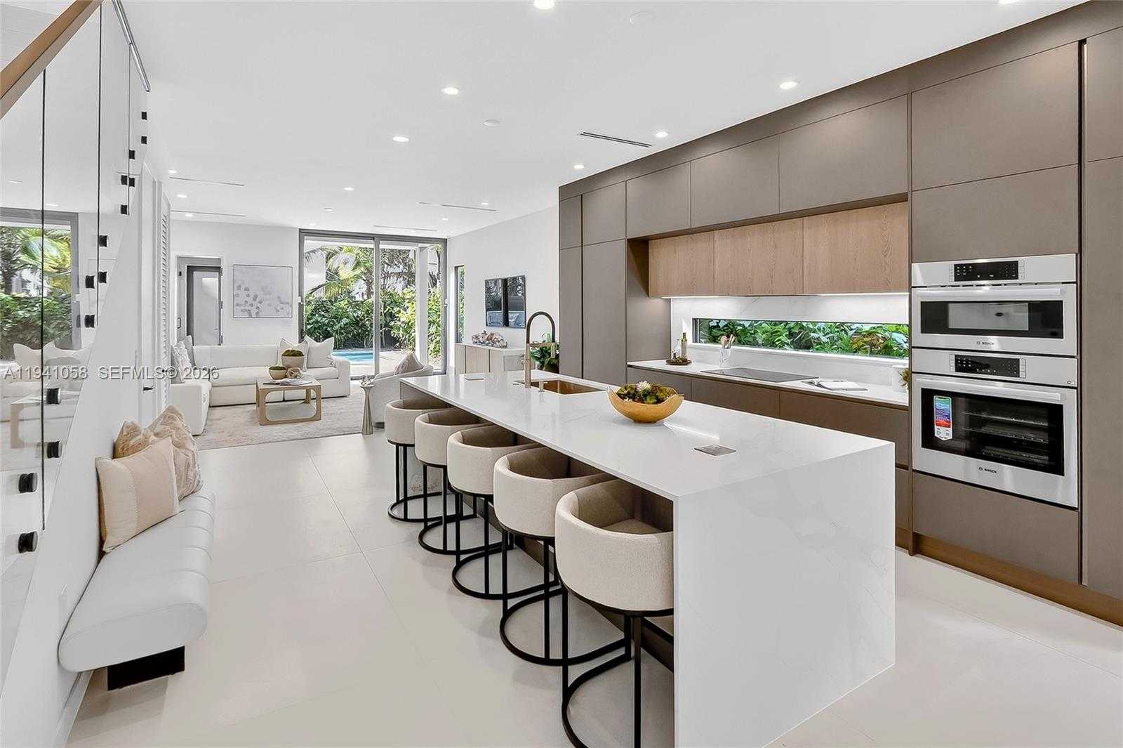 Small Image of 3084 INDIANA ST, Miami Number 2