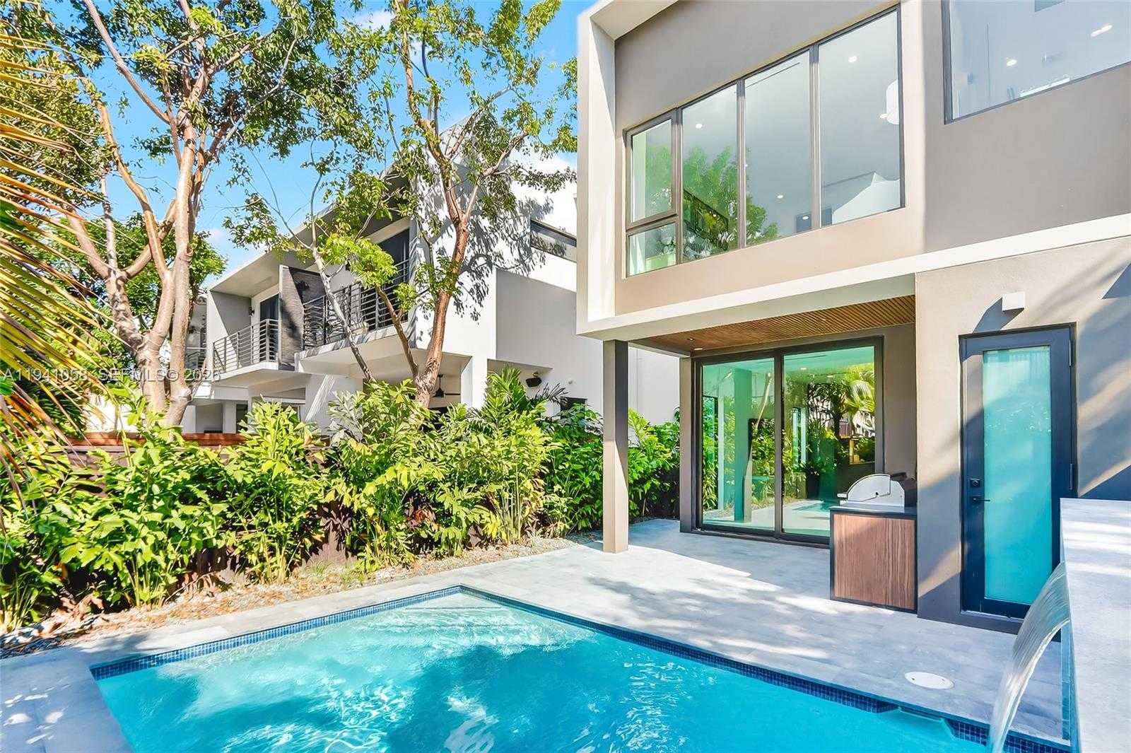 Small Image of 3084 INDIANA ST, Miami Number 3