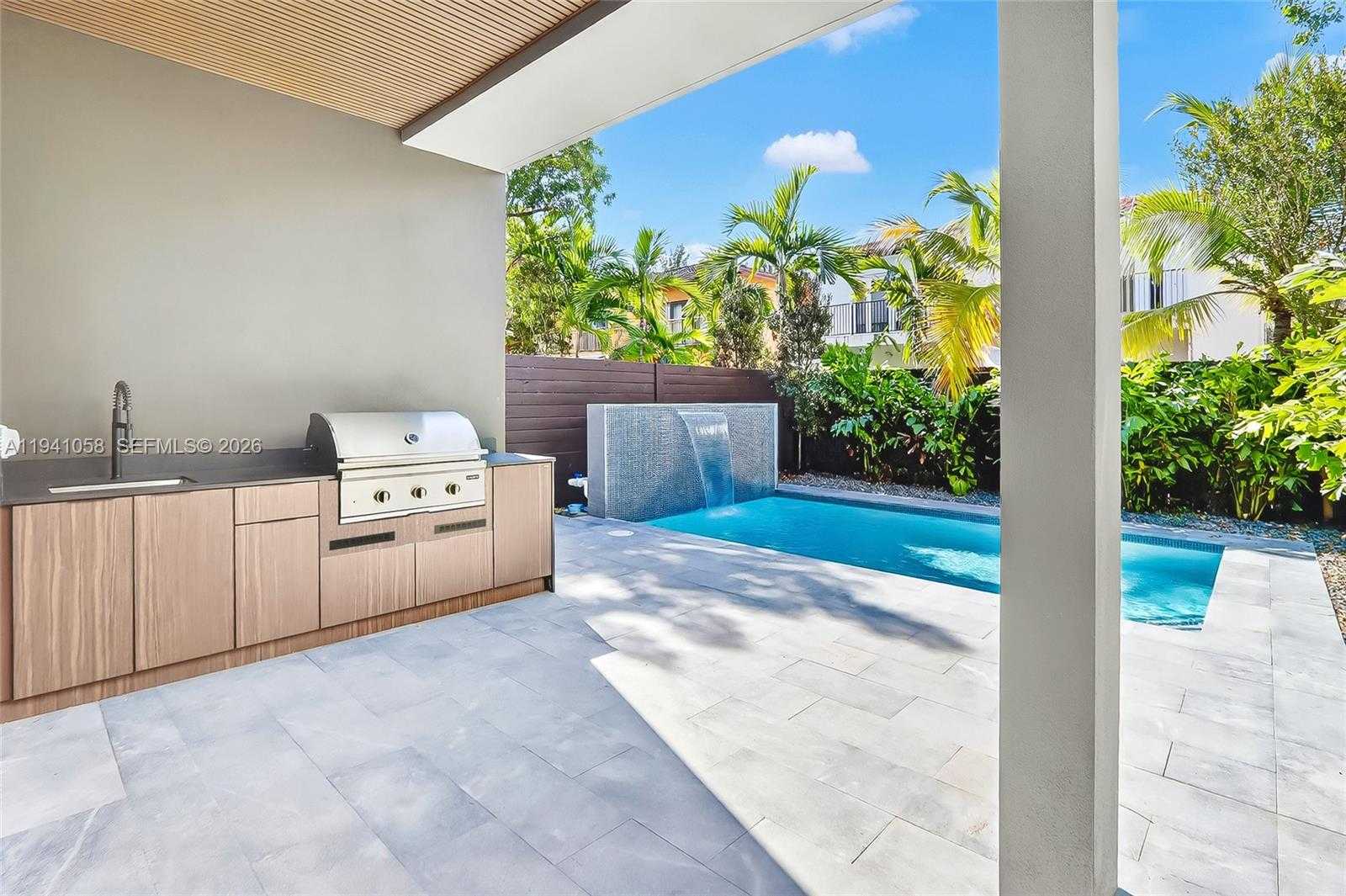 Small Image of 3084 INDIANA ST, Miami Number 9