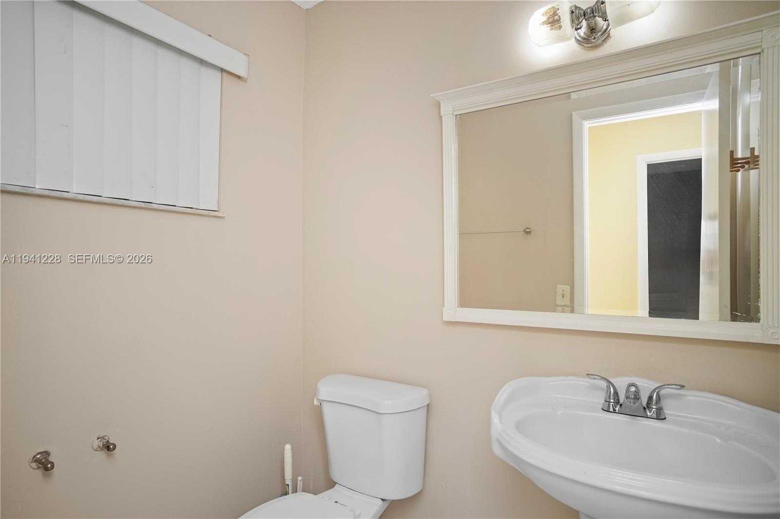 Small Image of 8011 NORTH WEST 27TH PL, Sunrise Number 14