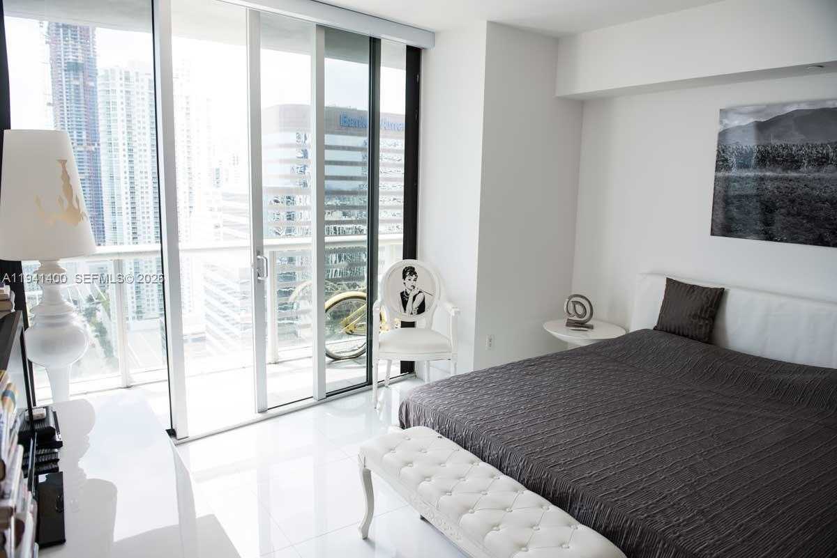 Small Image of 495 BRICKELL AVE #3805, Miami Number 11