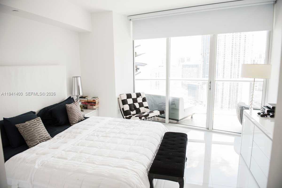 Small Image of 495 BRICKELL AVE #3805, Miami Number 6