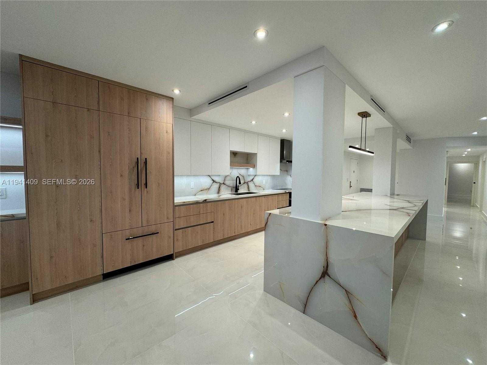 Small Image of Miami Beach Number 11