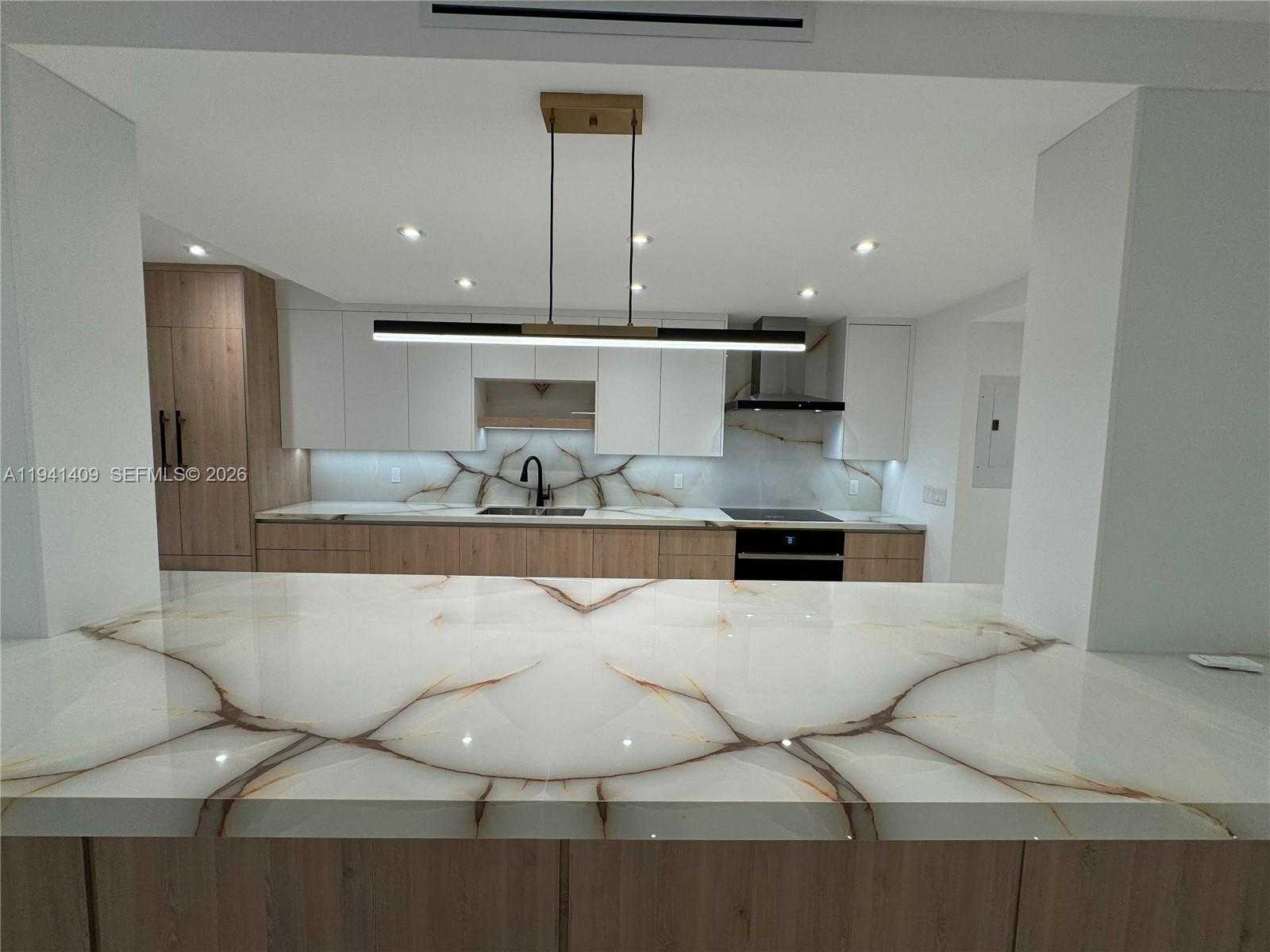 Small Image of Miami Beach Number 12