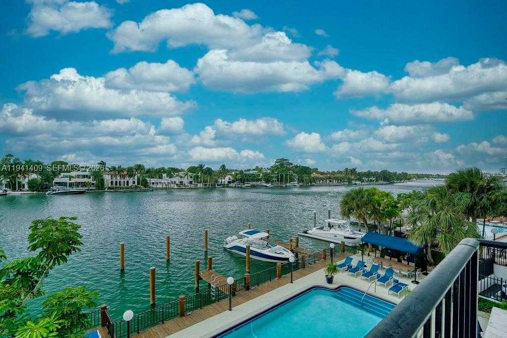 Small Image of Miami Beach Number 19