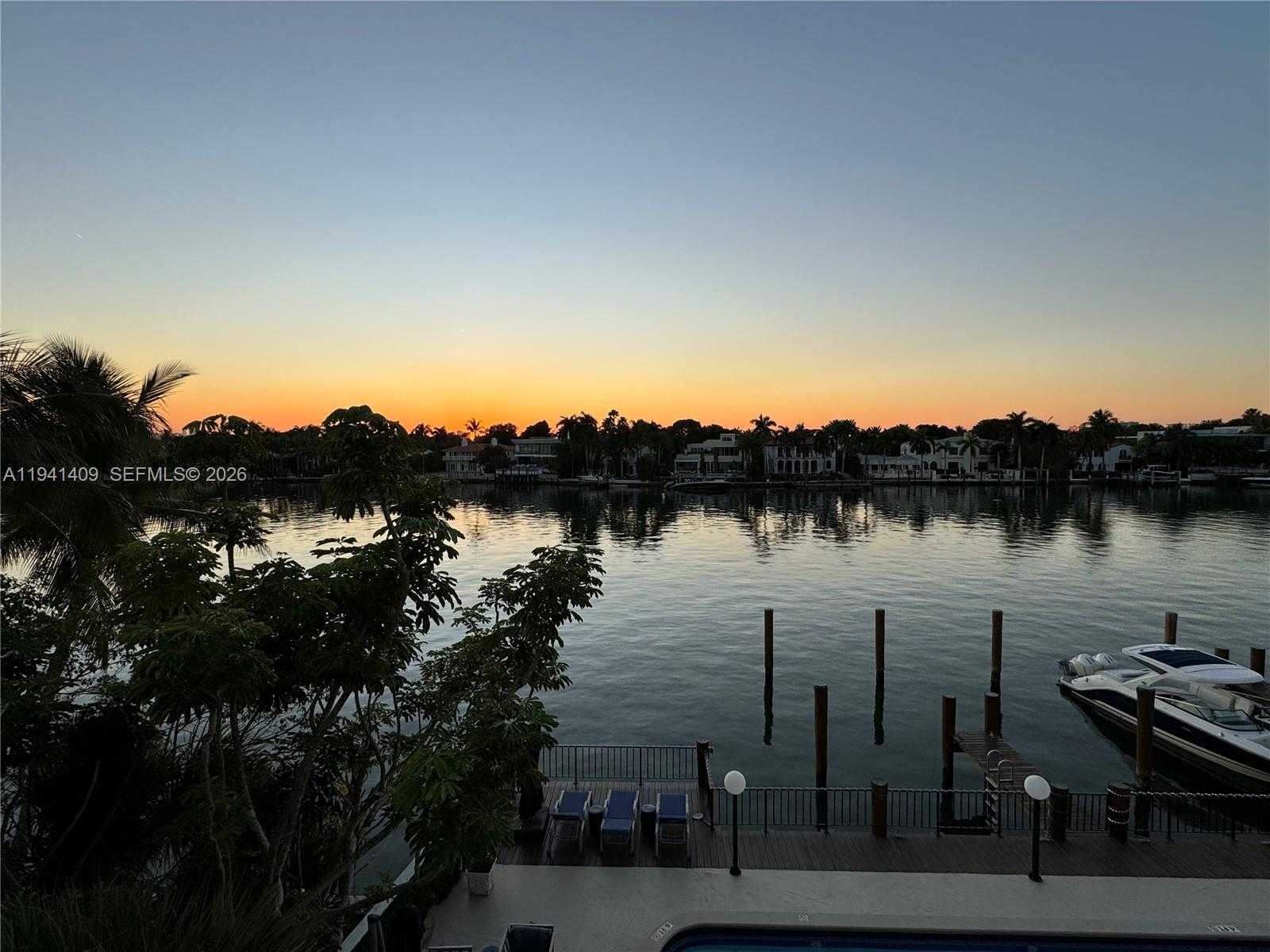 Small Image of Miami Beach Number 25