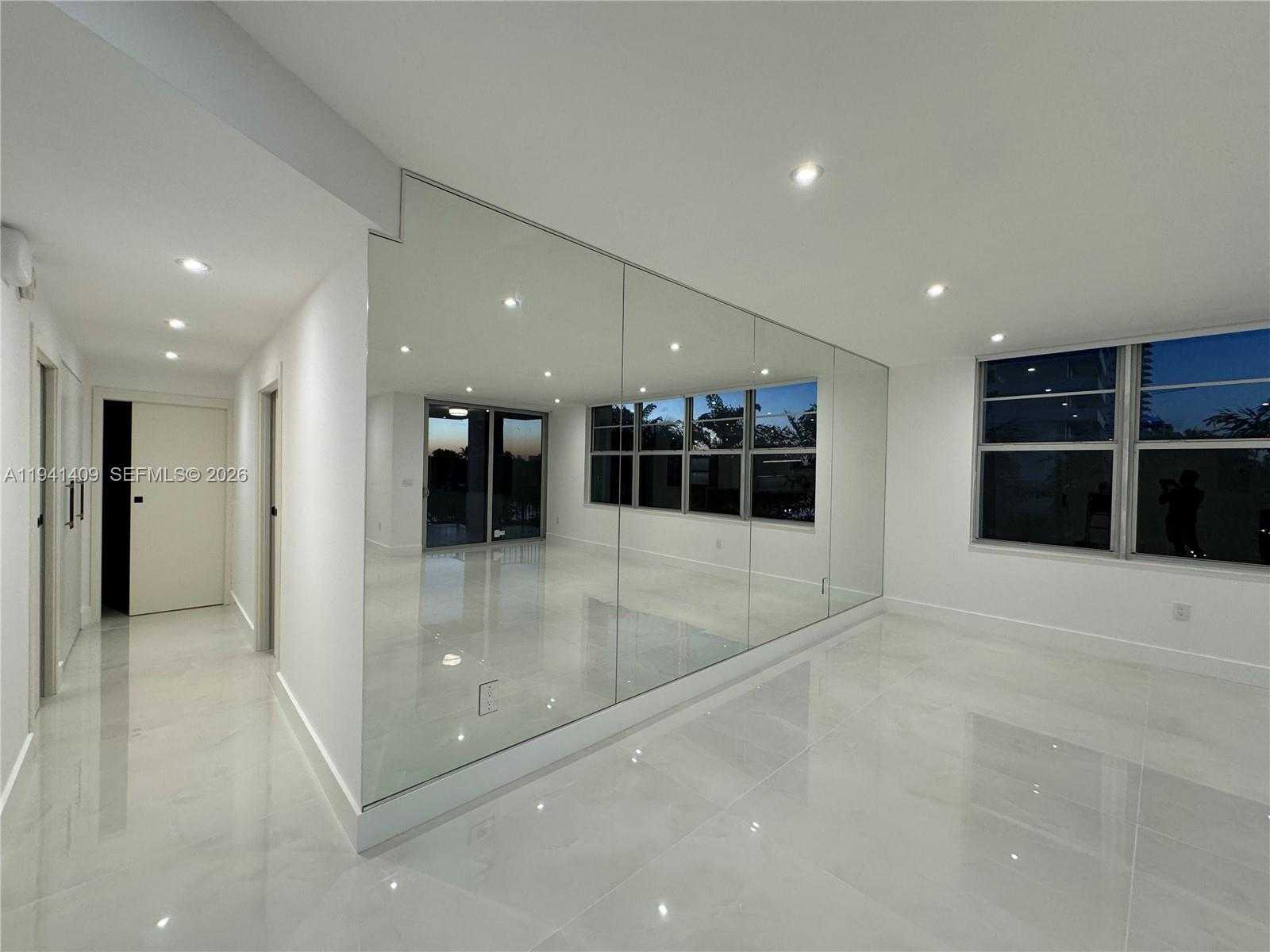 Small Image of Miami Beach Number 38