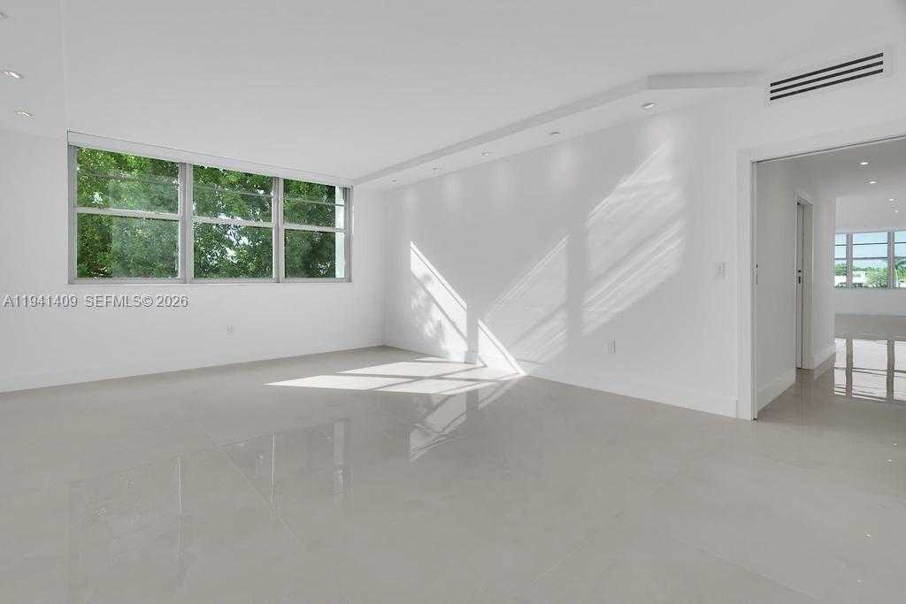 Small Image of Miami Beach Number 51