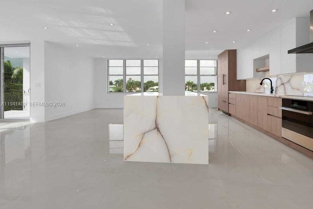 Small Image of Miami Beach Number 6