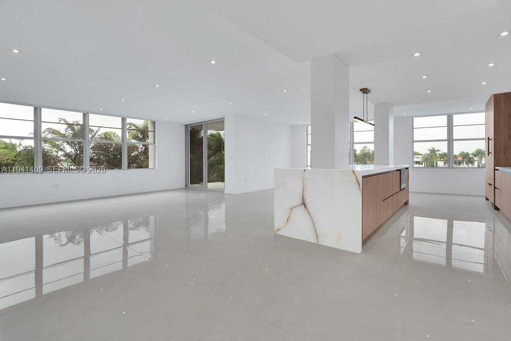 Small Image of Miami Beach Number 7