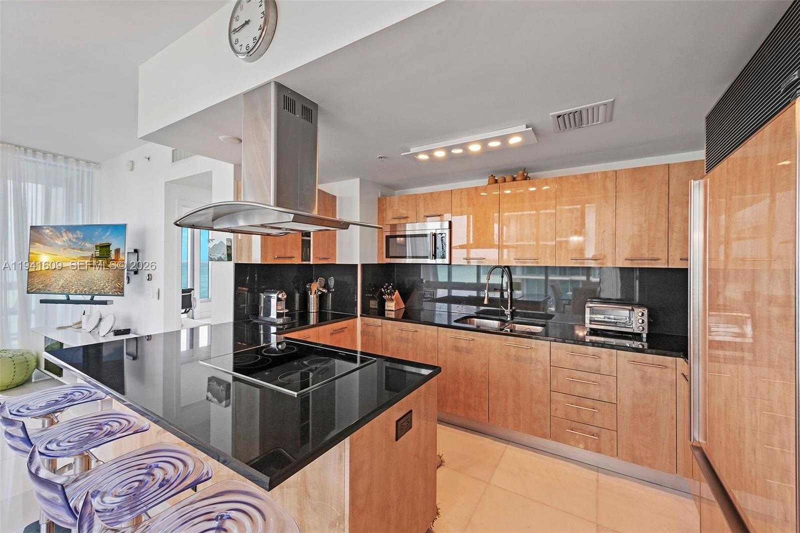 Small Image of 6899 COLLINS AVE #1205, Miami Beach Number 12