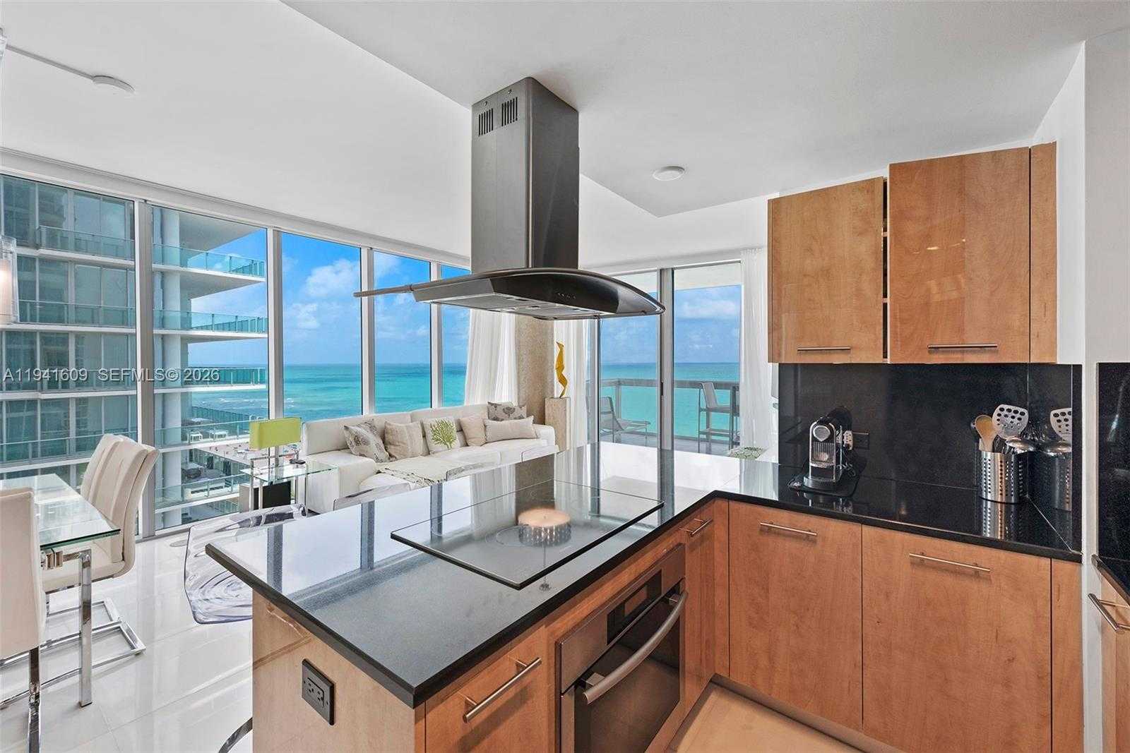 Small Image of 6899 COLLINS AVE #1205, Miami Beach Number 14