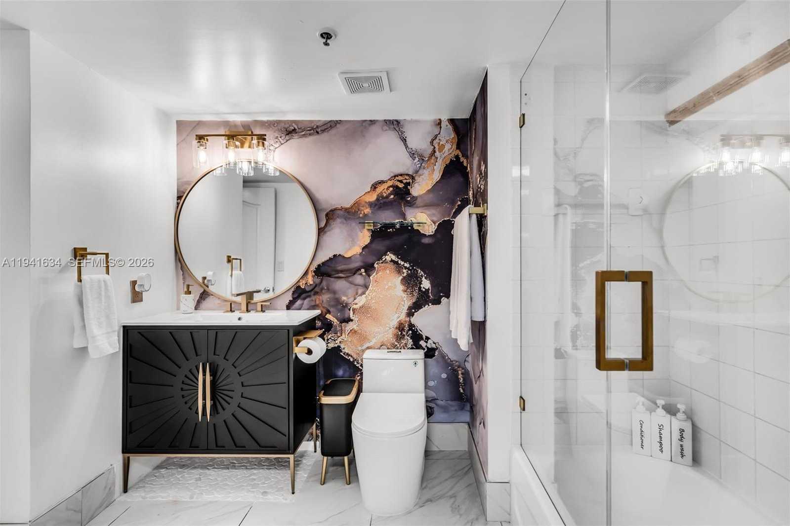 Small Image of 1200 BRICKELL BAY DR #2807, Miami Number 12