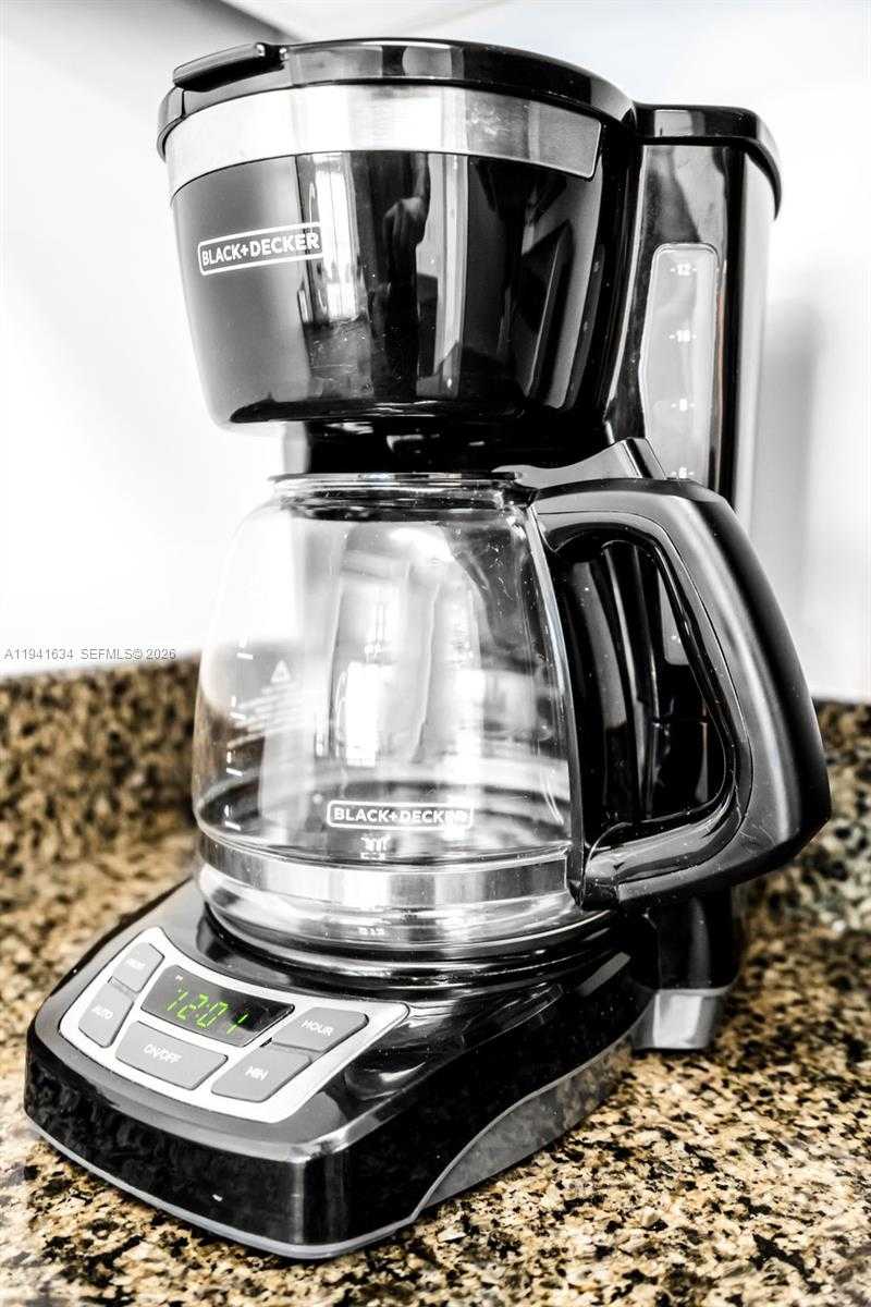 Small Image of 1200 BRICKELL BAY DR #2807, Miami Number 25