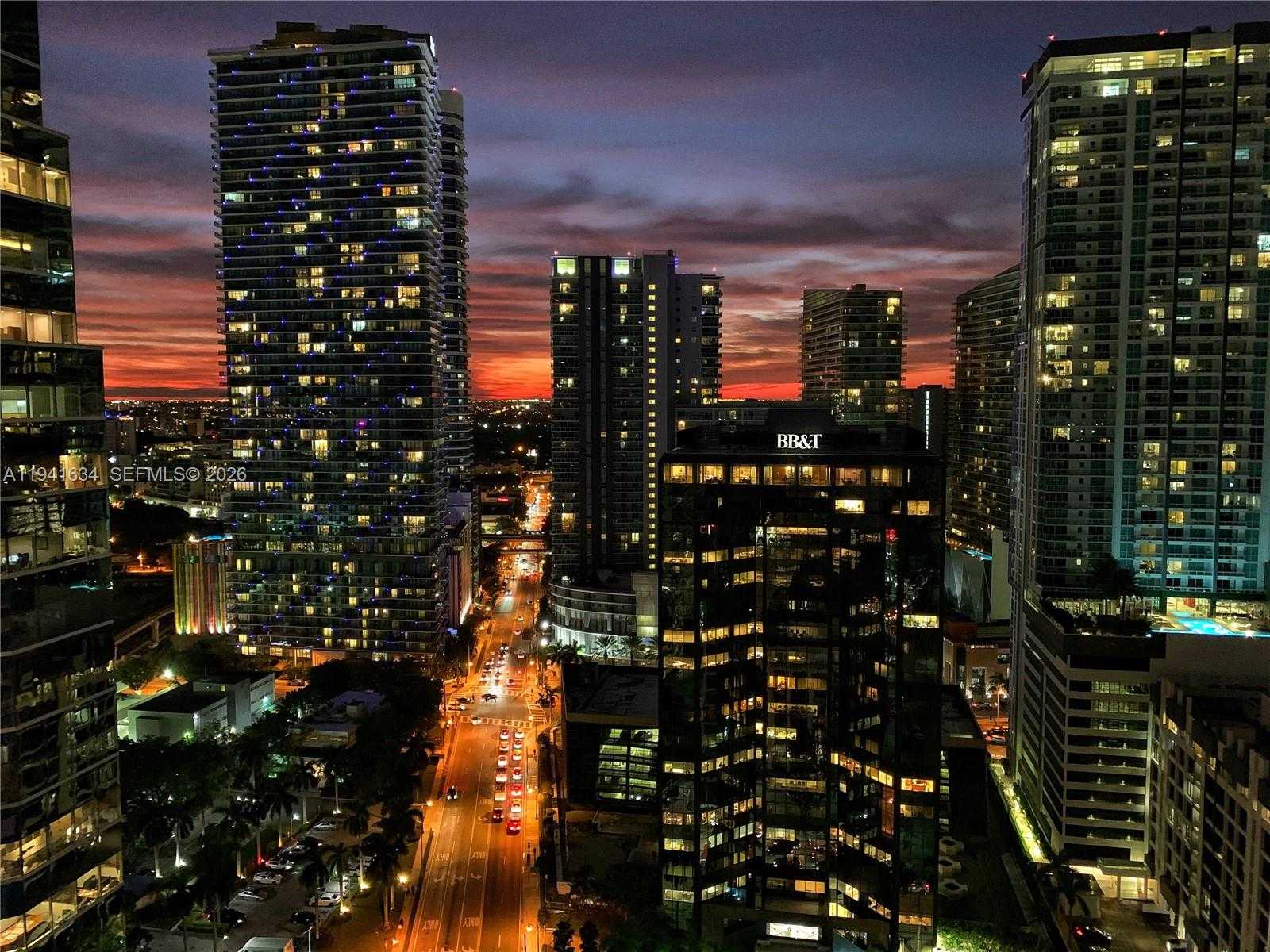 Small Image of 1200 BRICKELL BAY DR #2807, Miami Number 42