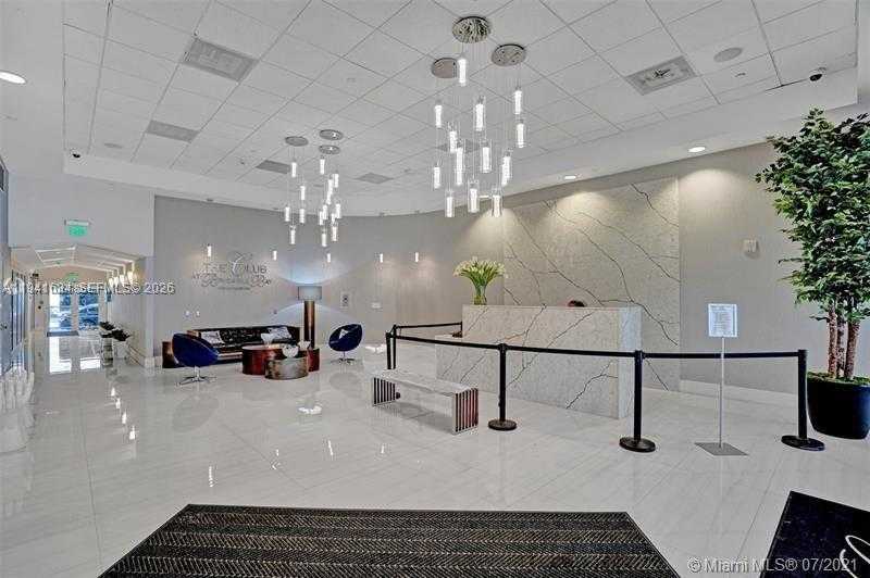 Small Image of 1200 BRICKELL BAY DR #2807, Miami Number 52