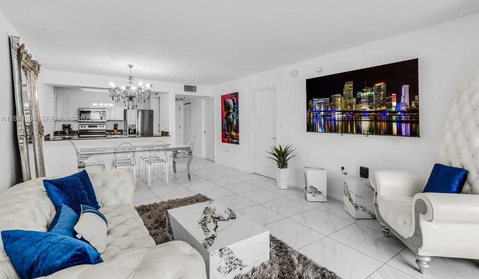 Small Image of 1200 BRICKELL BAY DR #2807, Miami Number 9