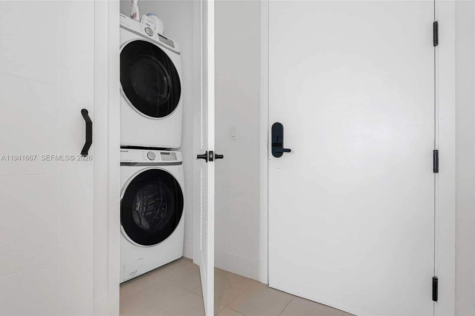 Small Image of 1030 15TH ST #214, Miami Beach Number 26