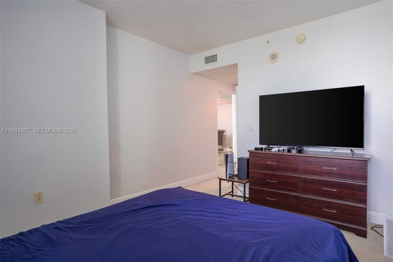 Small Image of 1250 SOUTH MIAMI AVE #3003, Miami Number 19