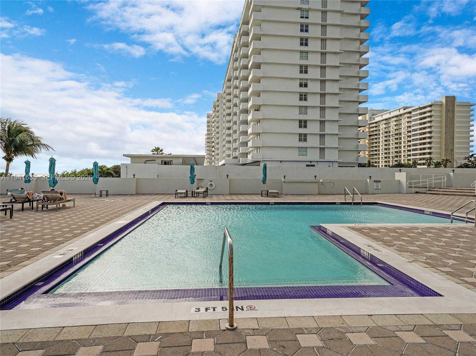 Small Image of 5701 COLLINS AVE #1415, Miami Beach Number 22