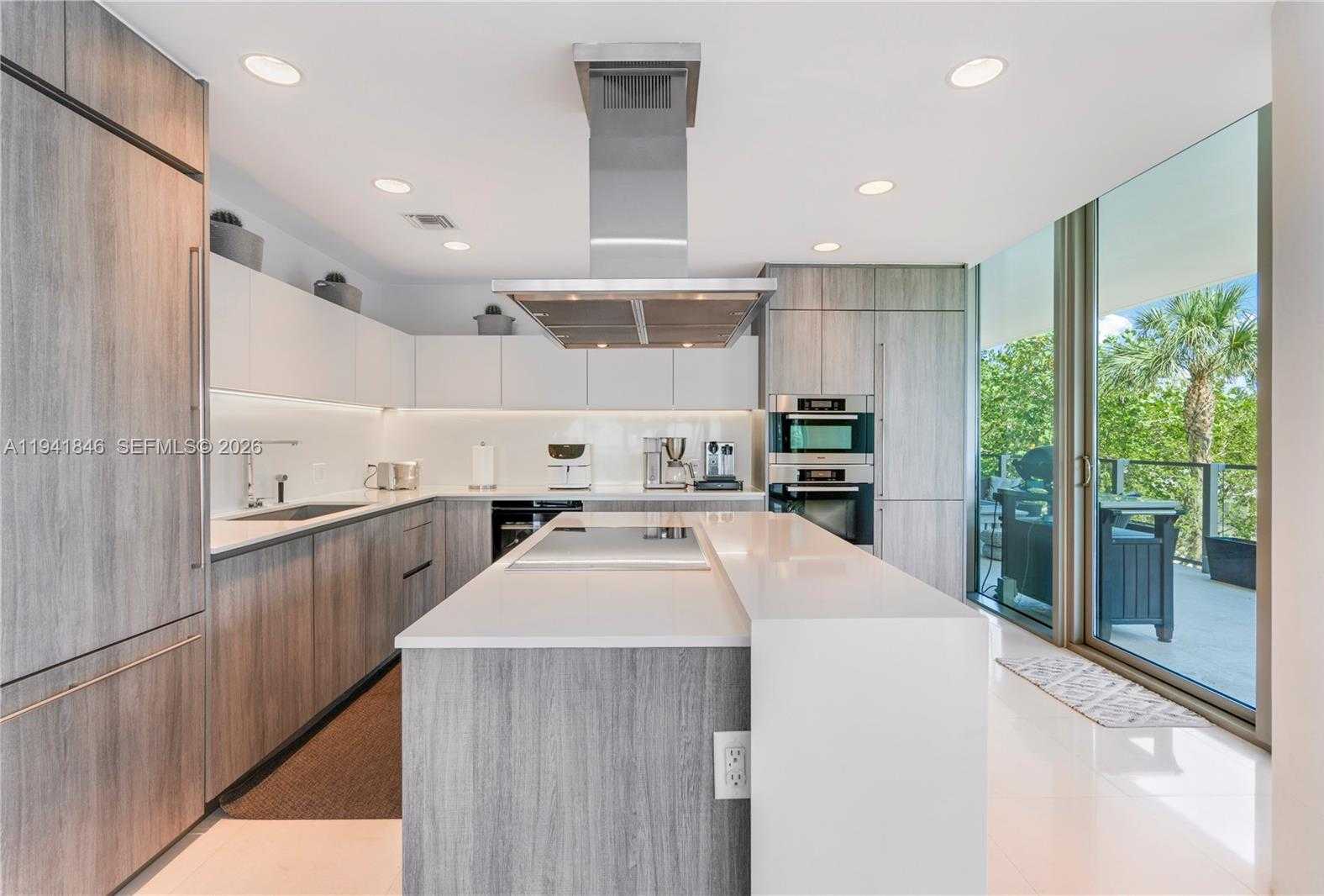 Small Image of 350 OCEAN DR #201N, Key Biscayne Number 13