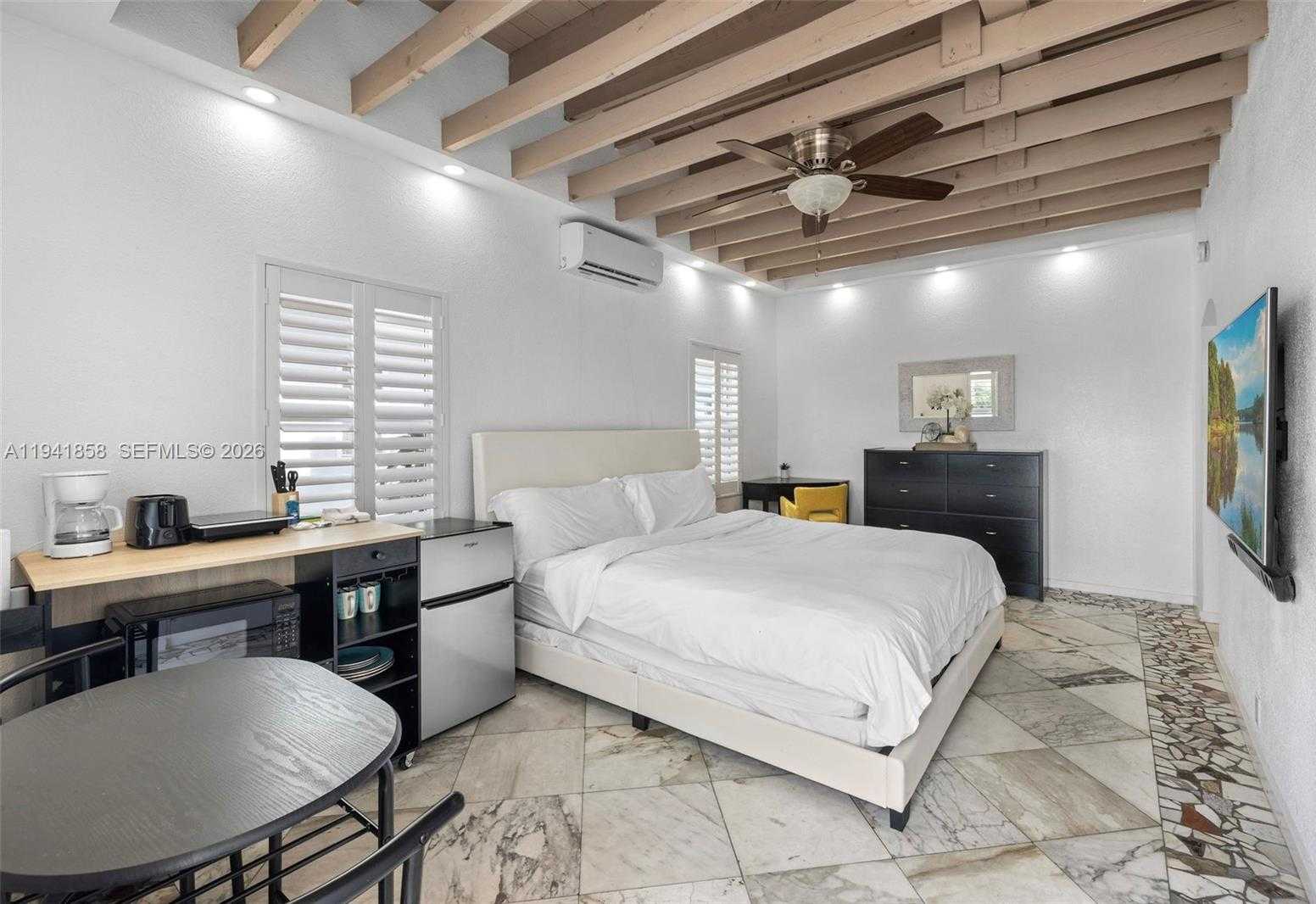 Small Image of 1908 NORTH OCEAN DR #1B & 2B package, Hollywood Number 15