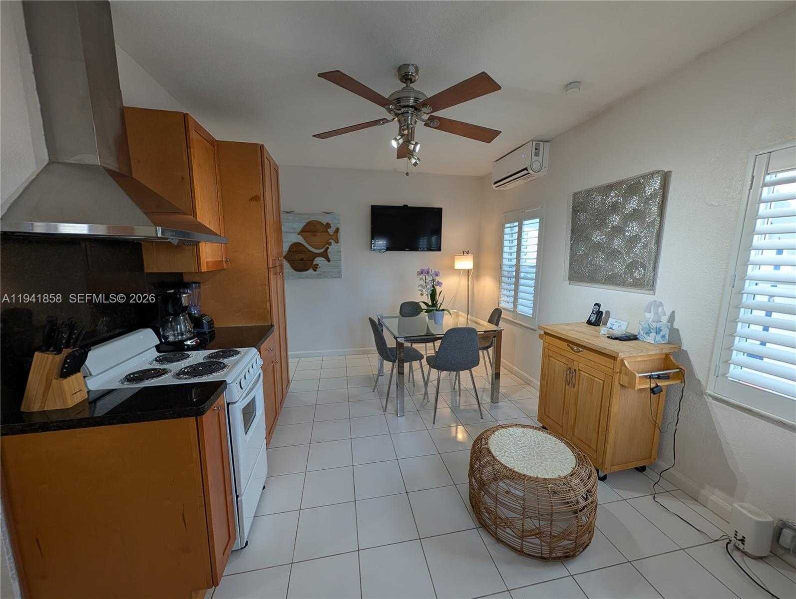 Small Image of 1908 NORTH OCEAN DR #1B & 2B package, Hollywood Number 31