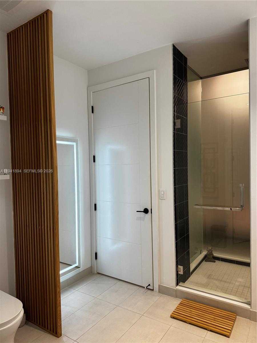 Small Image of 1030 15TH ST #316, Miami Beach Number 18