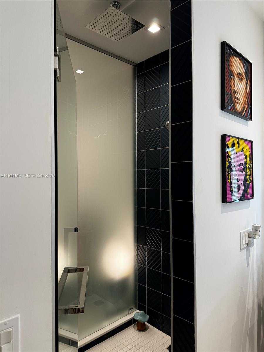 Small Image of 1030 15TH ST #316, Miami Beach Number 20