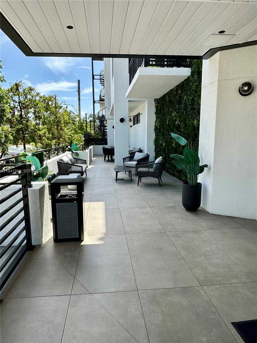 Small Image of 1030 15TH ST #316, Miami Beach Number 4