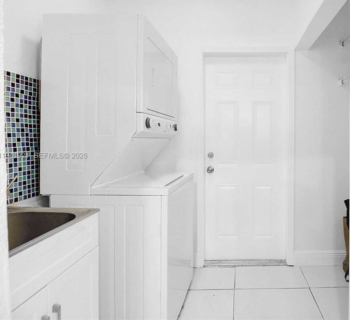 Small Image of 8159 NORTH WEST 116TH CT, Doral Number 13