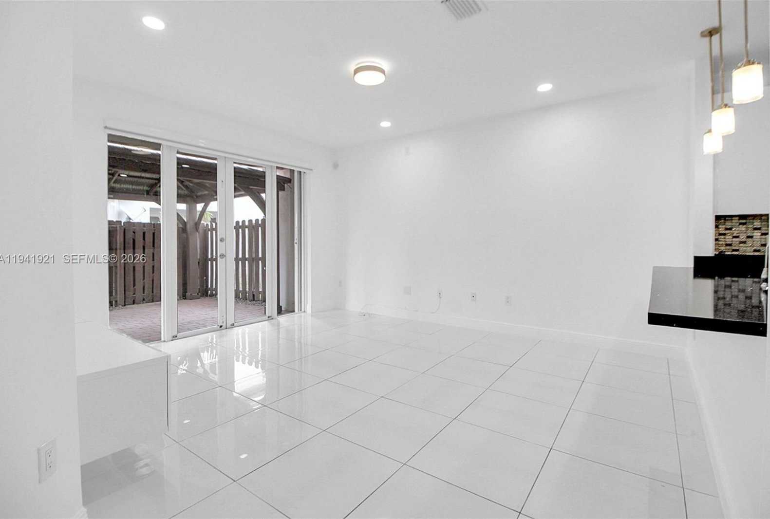 Small Image of 8159 NORTH WEST 116TH CT, Doral Number 7