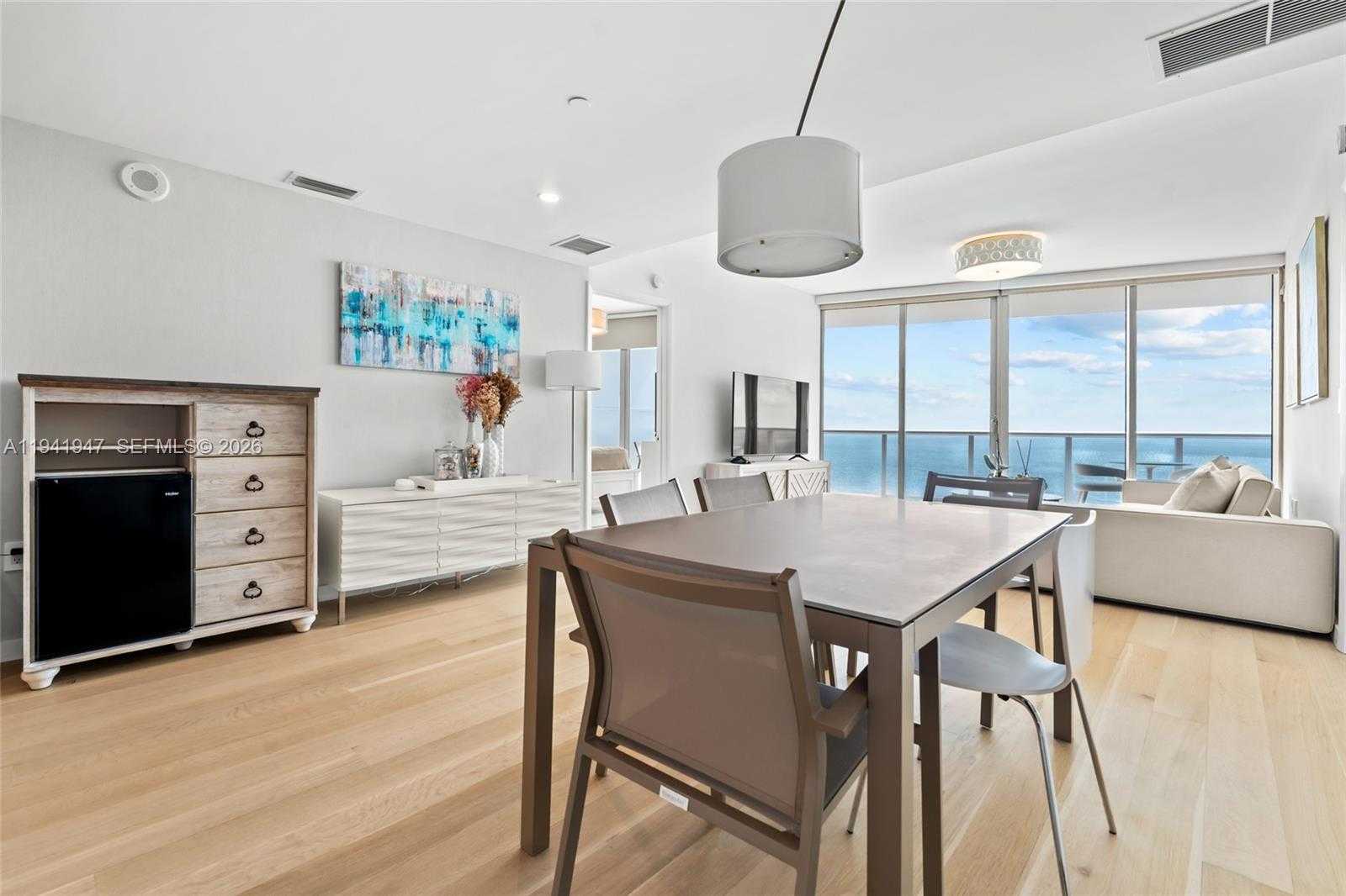Small Image of 17001 COLLINS AVE #2702, Sunny Isles Beach Number 4
