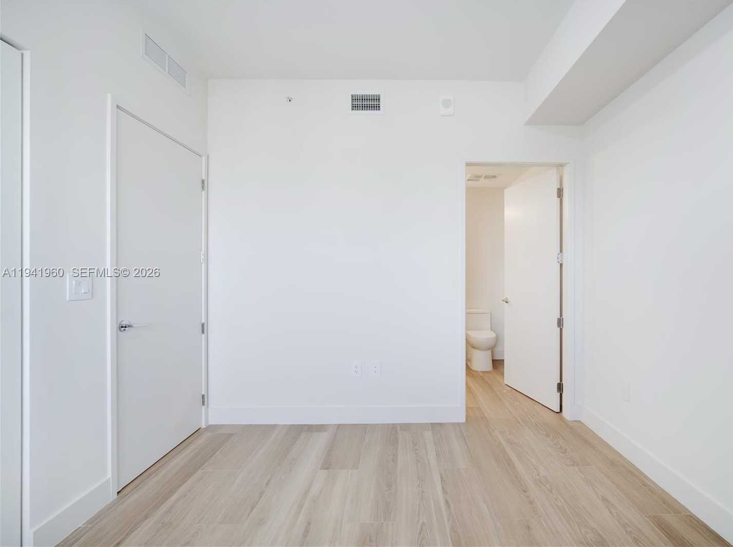 Small Image of 700 NORTH EAST 24 STREET #4203, Miami Number 30