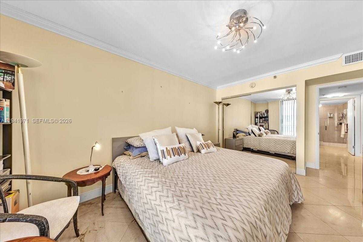 Small Image of 8877 COLLINS AVE #PH-2, Surfside Number 31