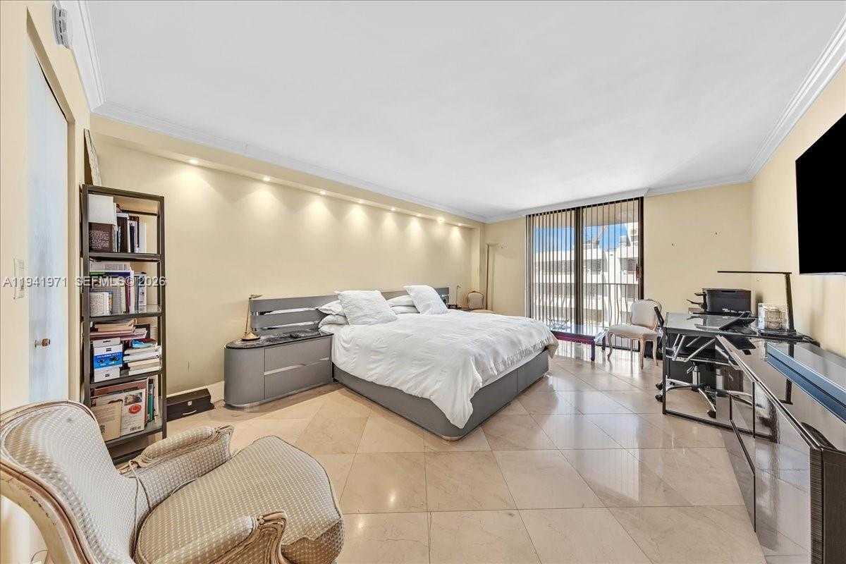 Small Image of 8877 COLLINS AVE #PH-2, Surfside Number 32