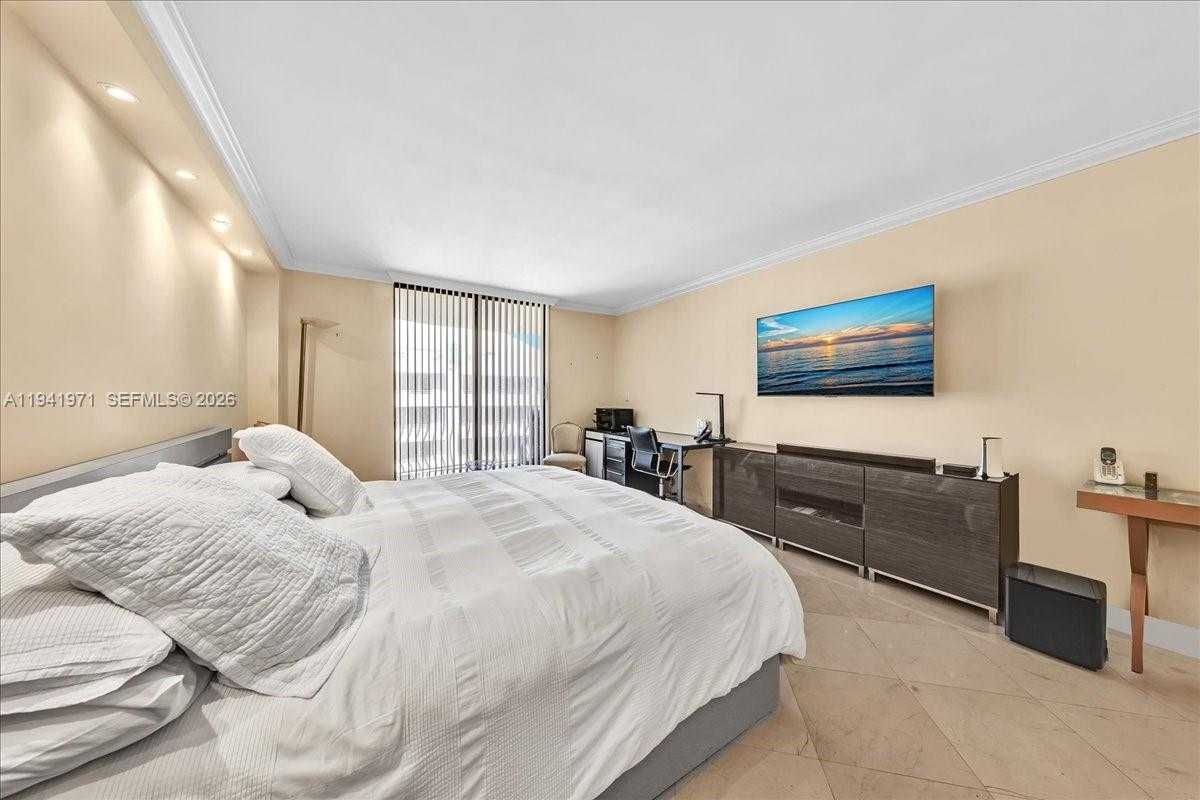 Small Image of 8877 COLLINS AVE #PH-2, Surfside Number 33