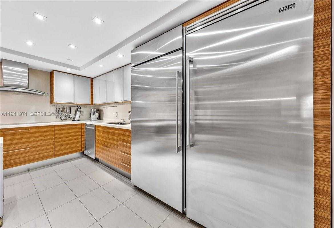 Small Image of 8877 COLLINS AVE #PH-2, Surfside Number 4