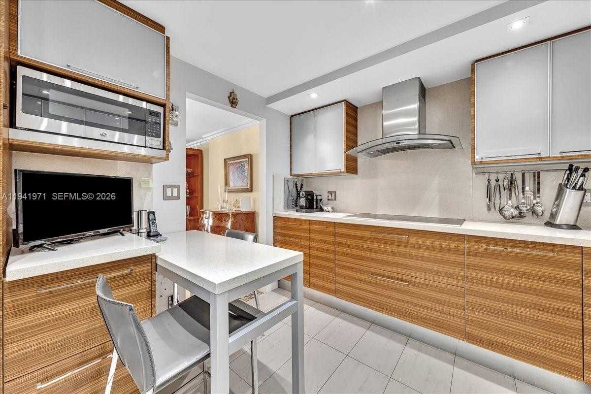 Small Image of 8877 COLLINS AVE #PH-2, Surfside Number 5