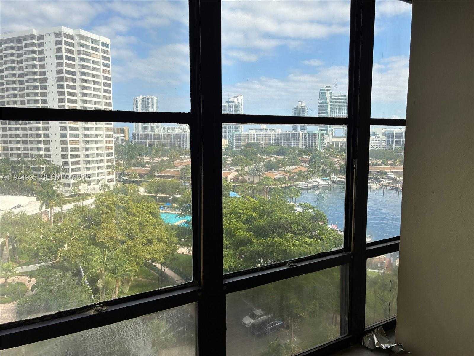 Small Image of Hallandale Beach Number 10