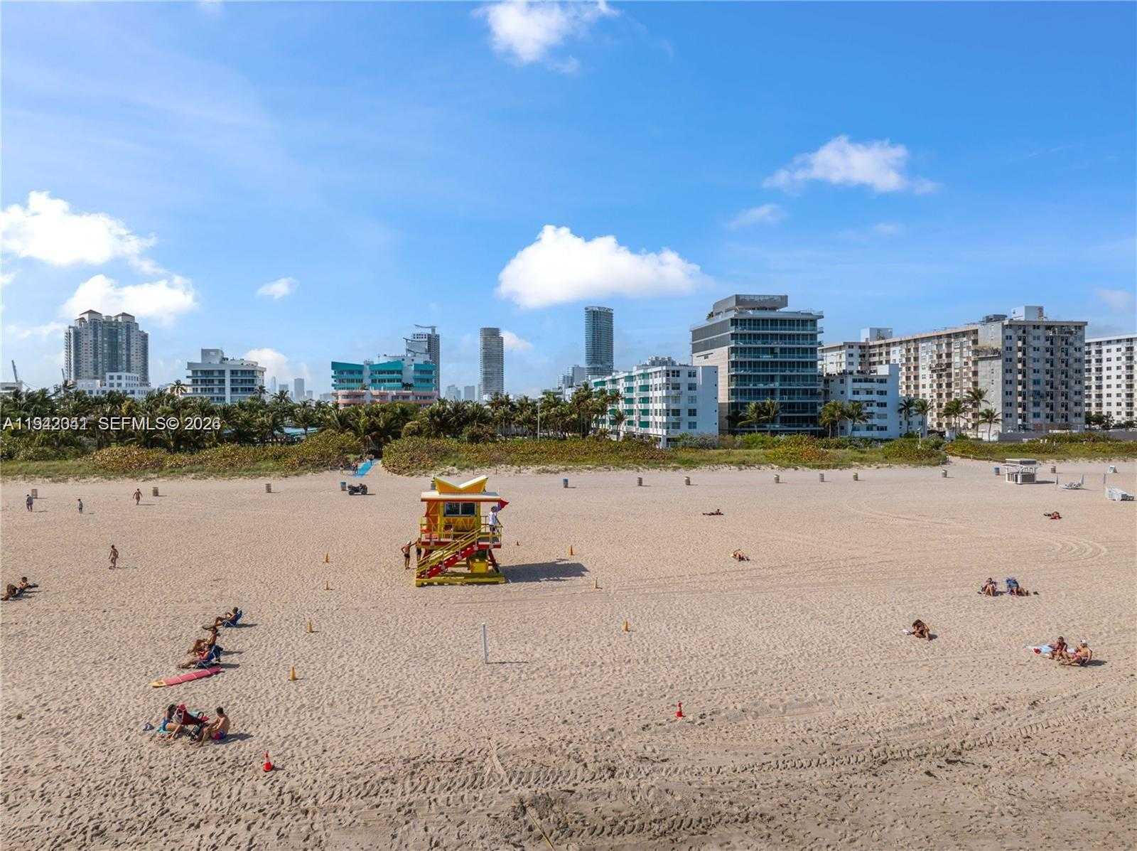 Small Image of 301 OCEAN DR #302, Miami Beach Number 16