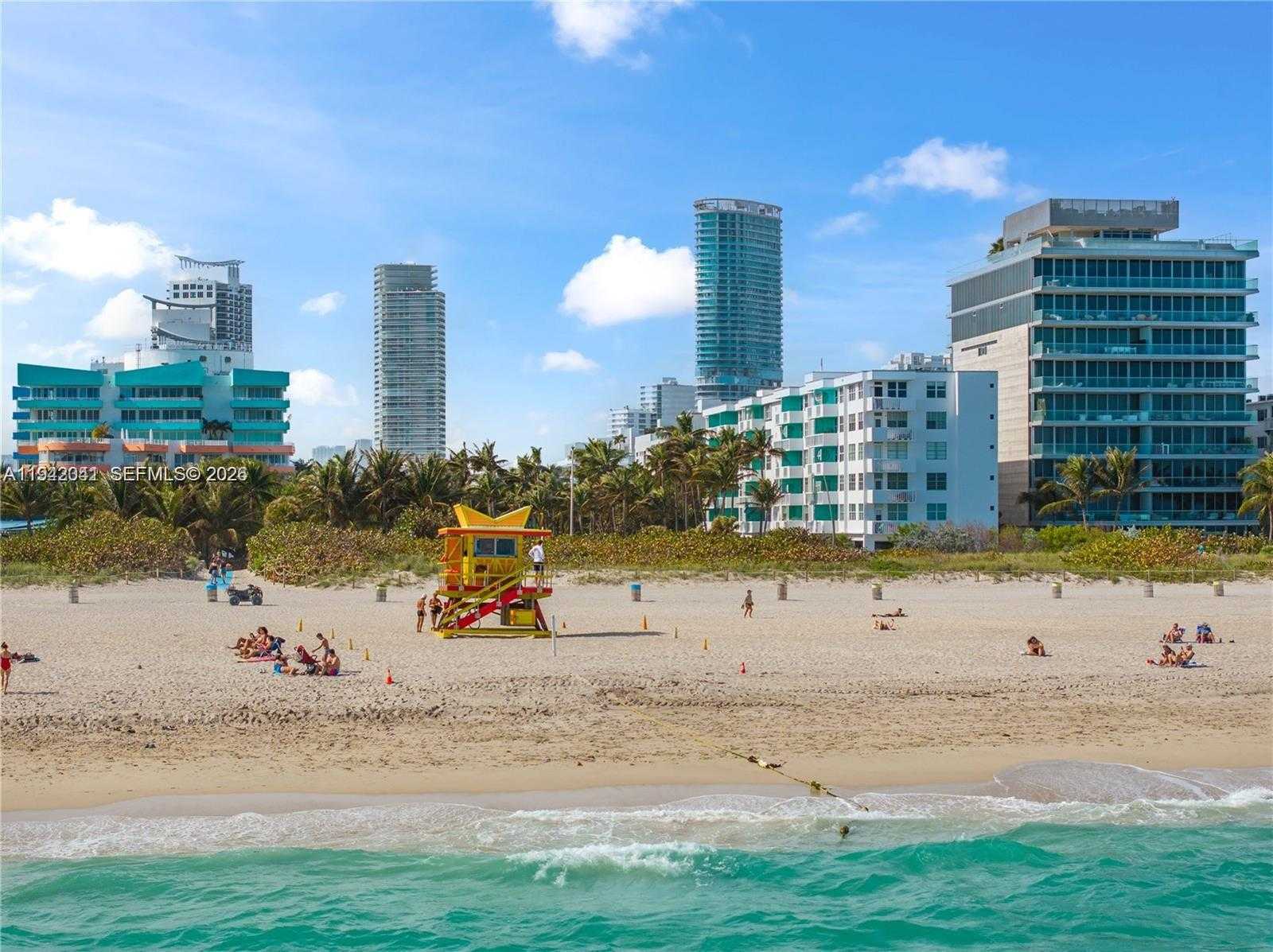 Small Image of 301 OCEAN DR #302, Miami Beach Number 2