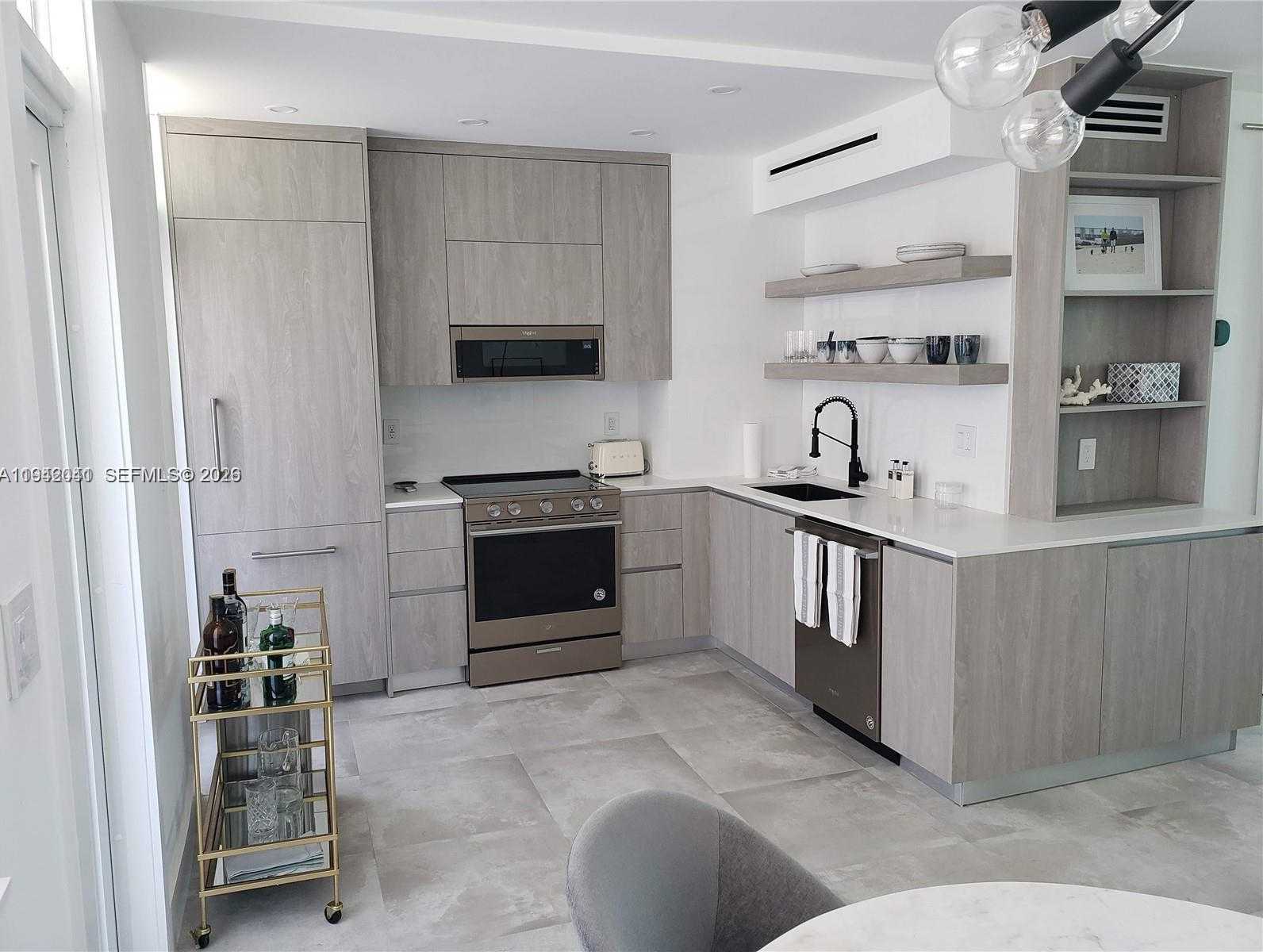 Small Image of 301 OCEAN DR #302, Miami Beach Number 38