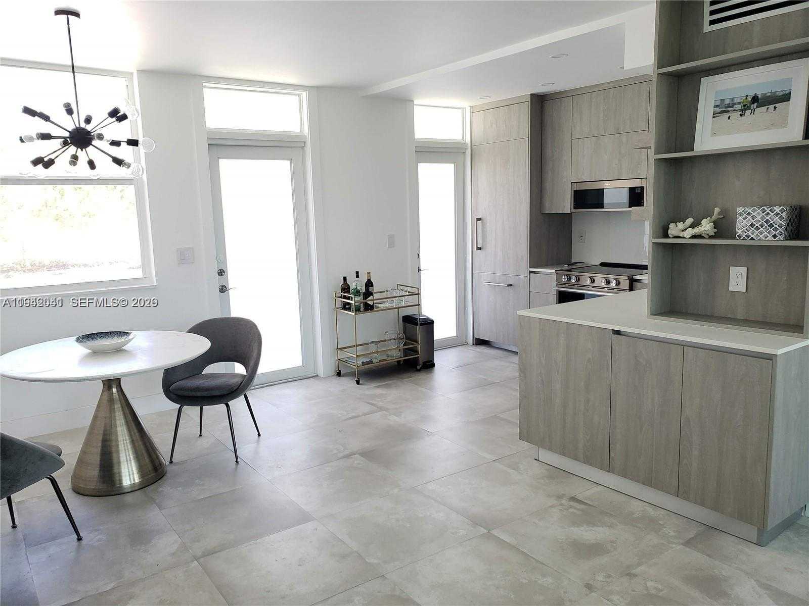 Small Image of 301 OCEAN DR #302, Miami Beach Number 39