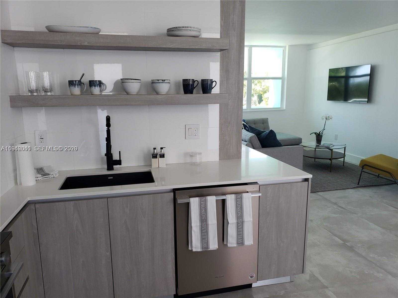 Small Image of 301 OCEAN DR #302, Miami Beach Number 40