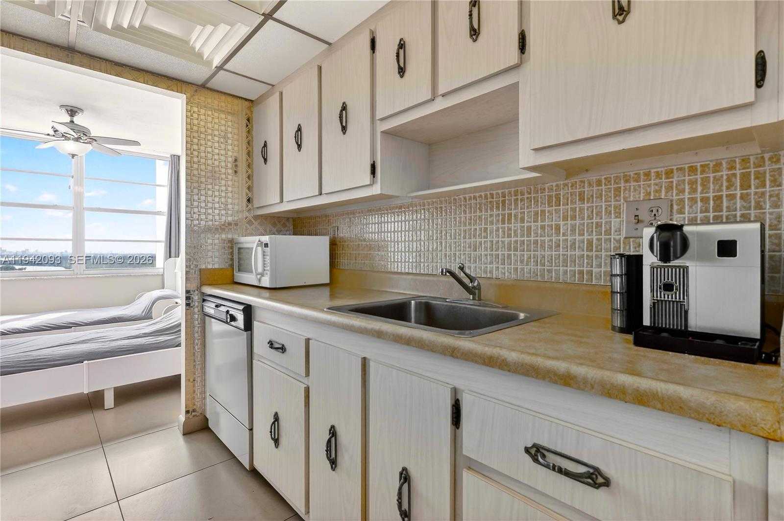 Small Image of 301 174TH ST #1905, Sunny Isles Beach Number 16