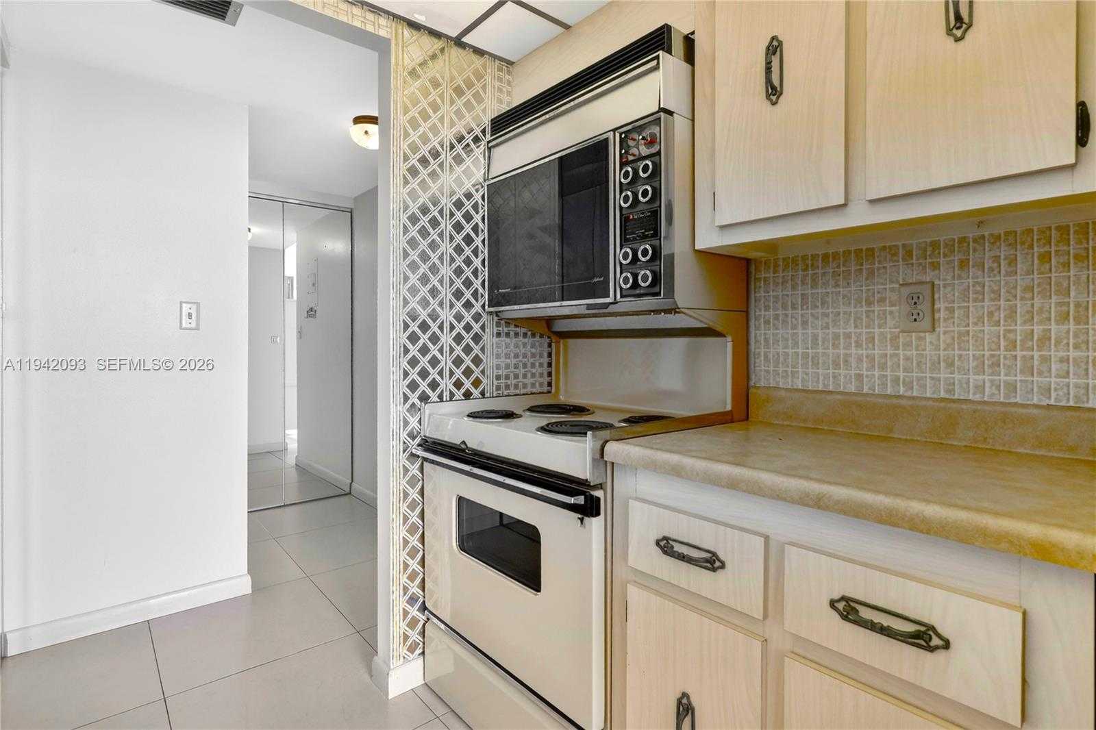 Small Image of 301 174TH ST #1905, Sunny Isles Beach Number 18